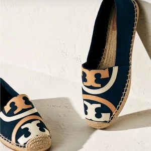 Authentic Iconic T Logo Tory Espadrille Flats